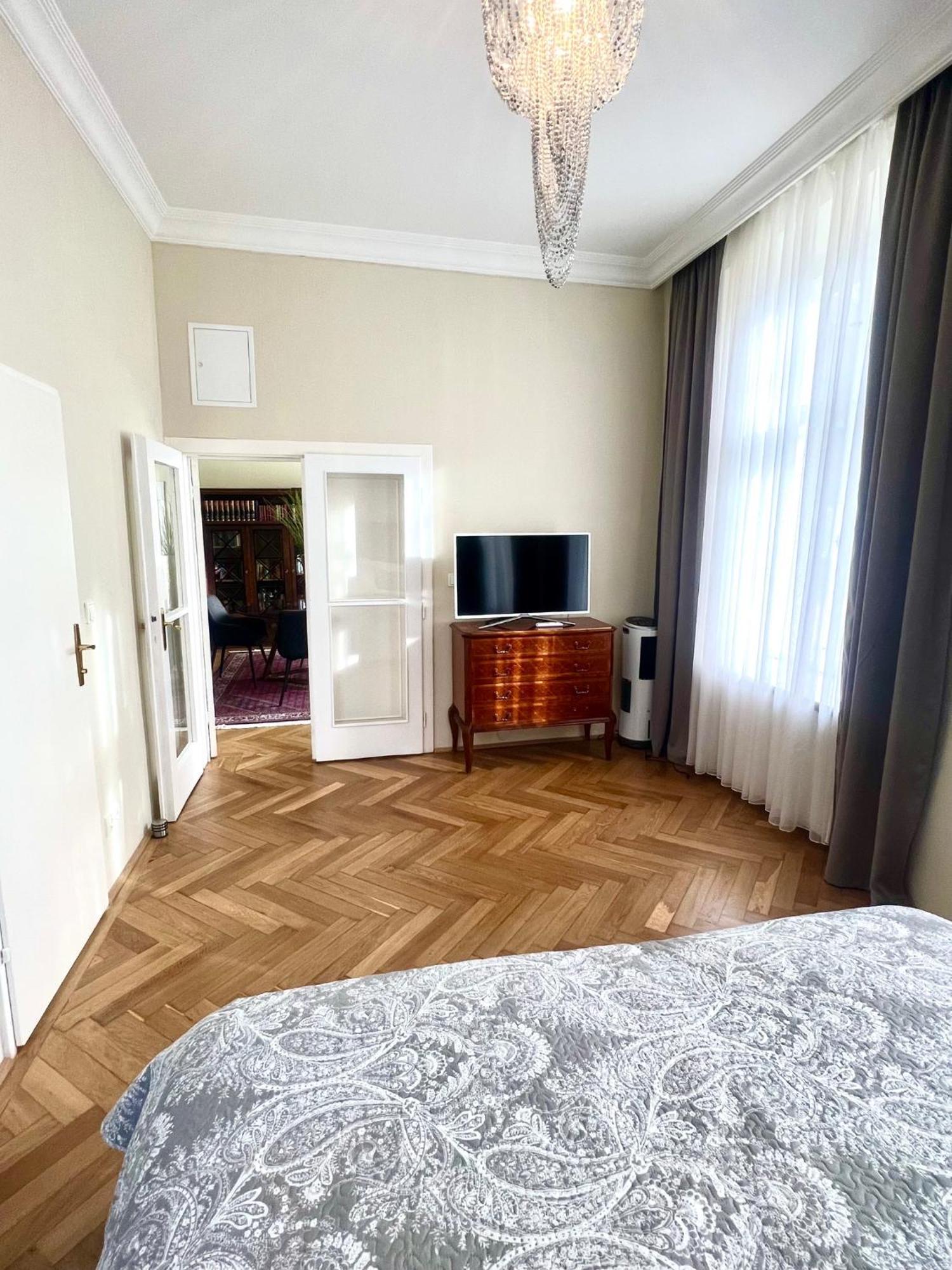 Wienerwald Residenz Baden Ngoại thất bức ảnh